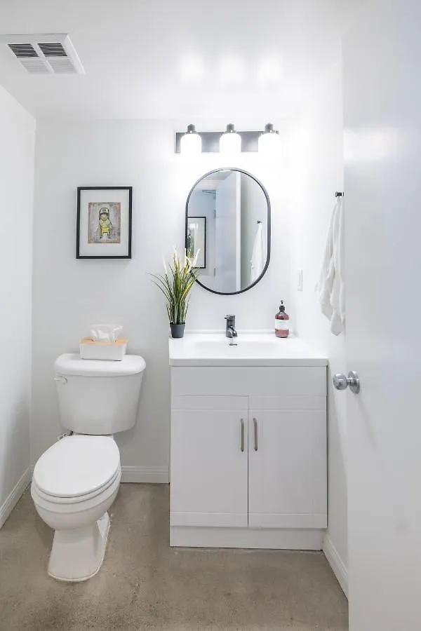 2 Storey Creative Downtown West Loft Toronto Apartment