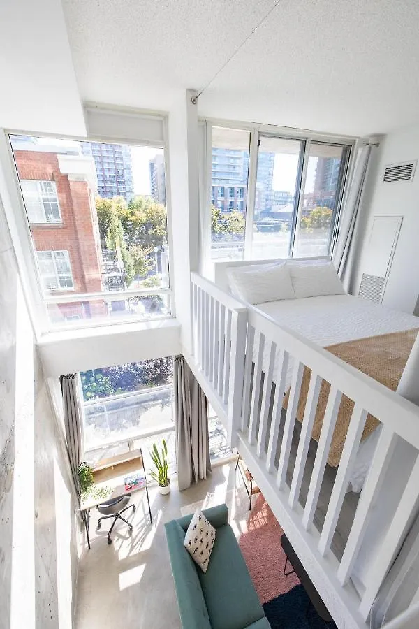 2 Storey Creative Downtown West Loft Toronto Apartment