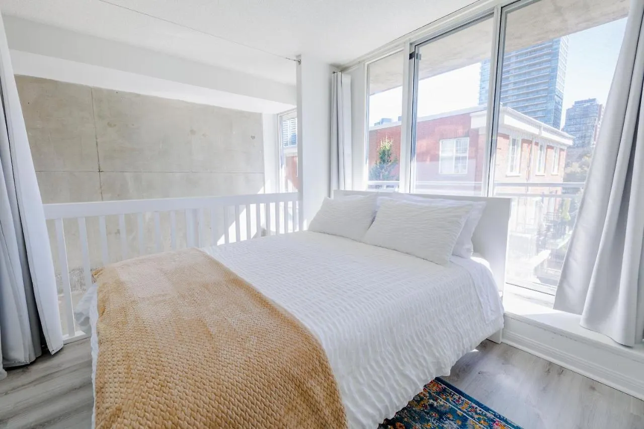 2 Storey Creative Downtown West Loft Toronto